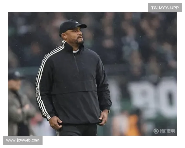 孔帕尼称赞轮换球员发挥出色 团队信任与阵容深度尽显